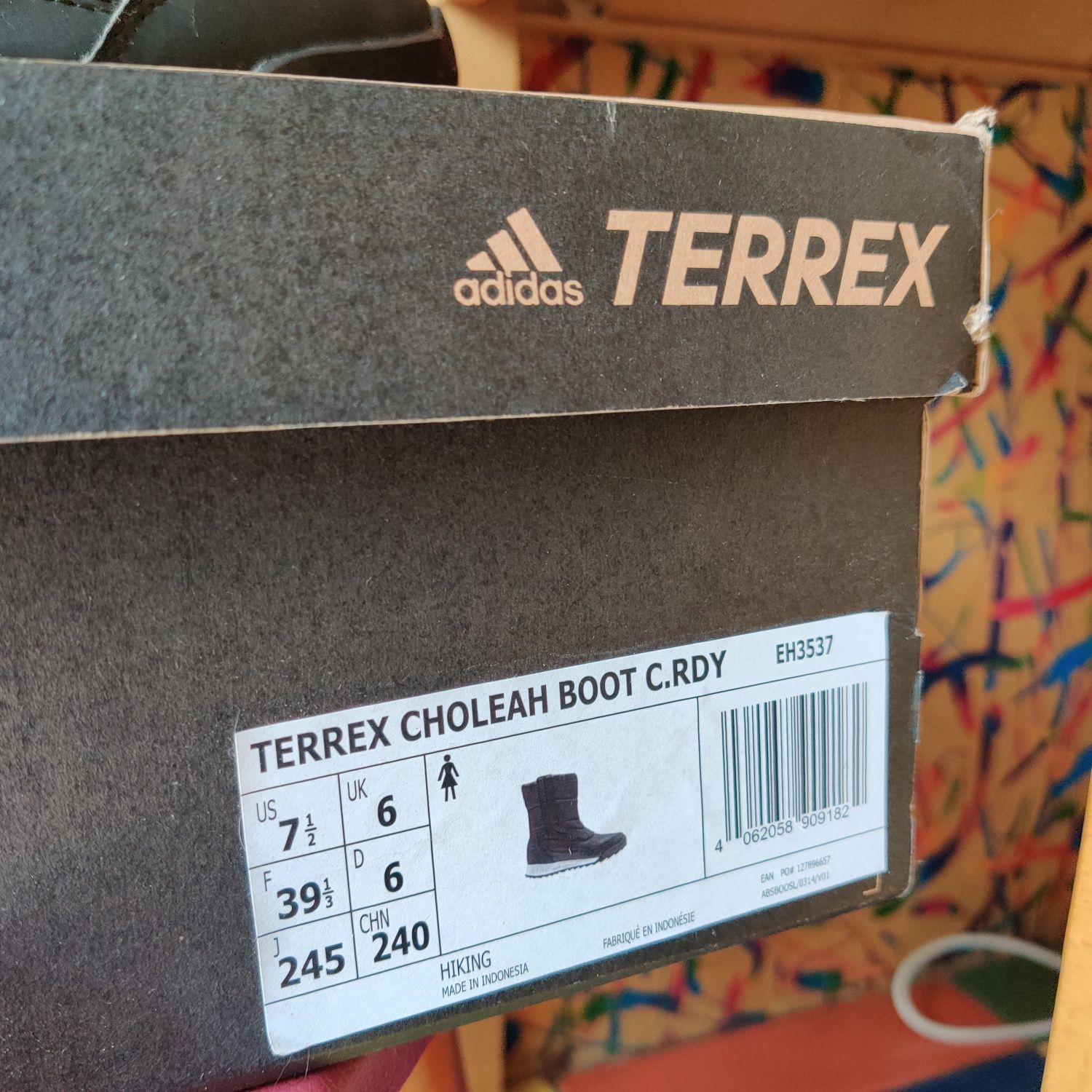 Adidas Terrex зимние ботинки дутики, цена в магазине 5399!! Черевики.