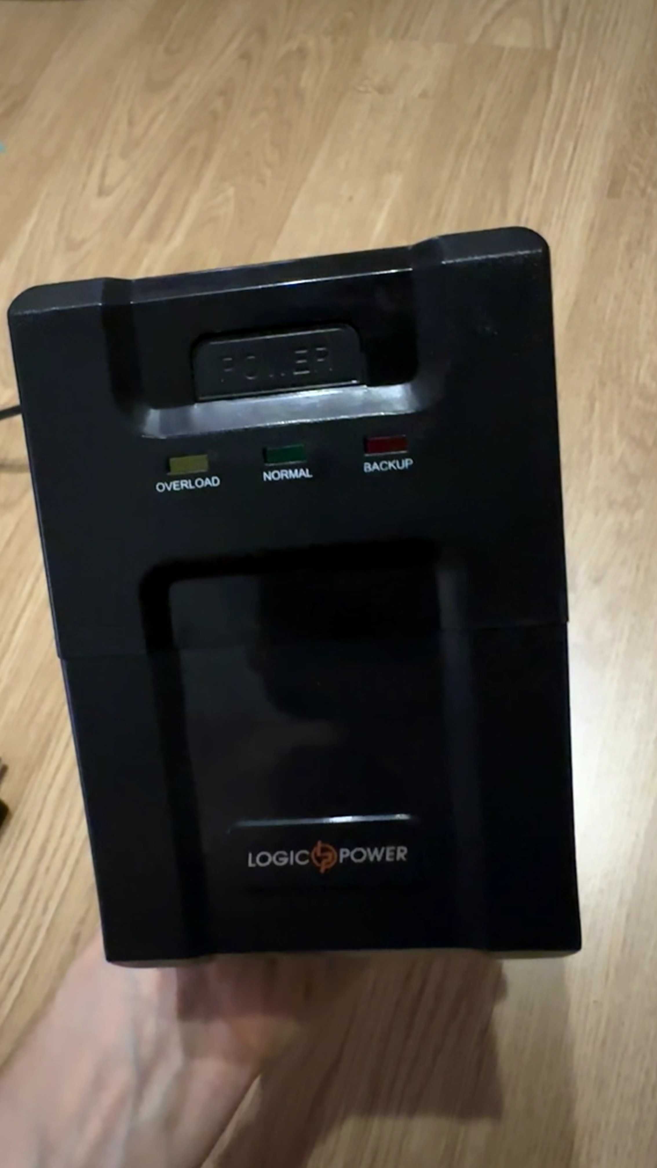 ДБЖ LogicPower LP 600VA-P . Безперебійник