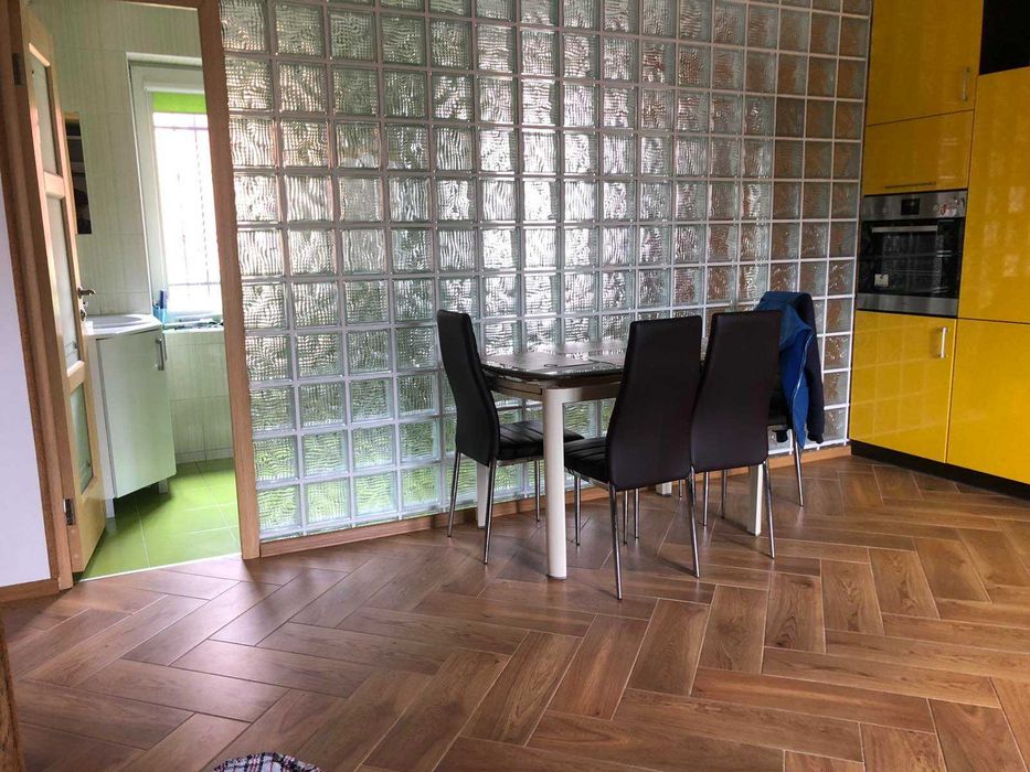 Оренда окремого будинку в Брюховичах