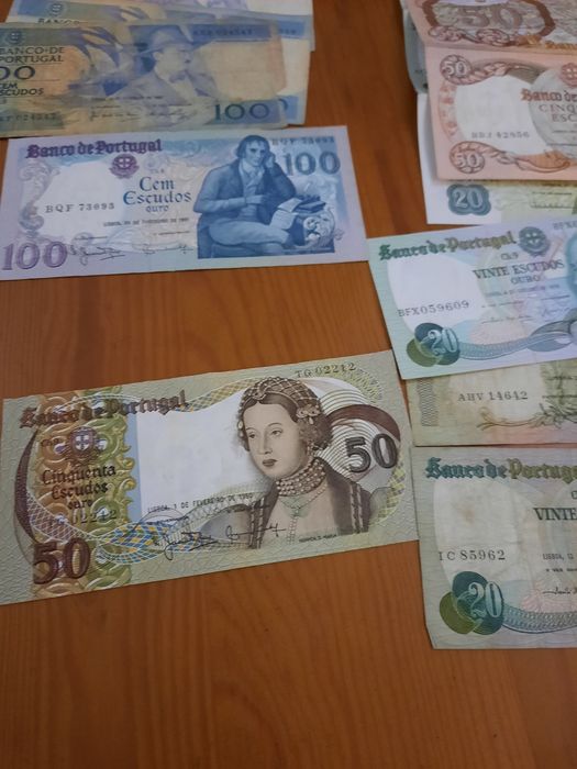 Notas Banco de Portugal antigas fora de circulação