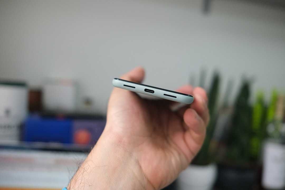 Google Pixel 5 БУ 8/128GB Sorta Sage \ Just Black  асортимент неверлок