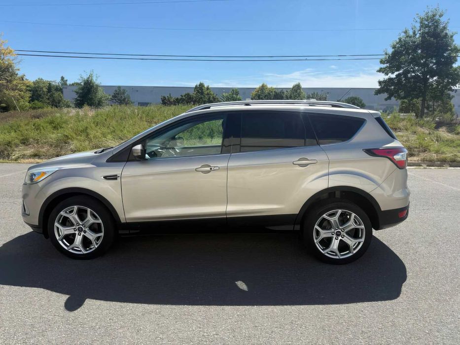 Ford Escape      2017