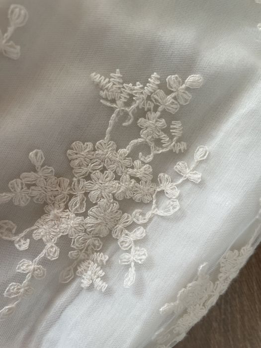 Біле молочне плаття zara 4-5 років