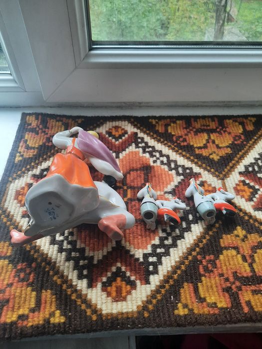 Продам статуэтки фарфор