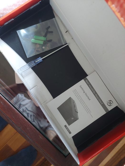 Uchwyt na ścianę XBox One X