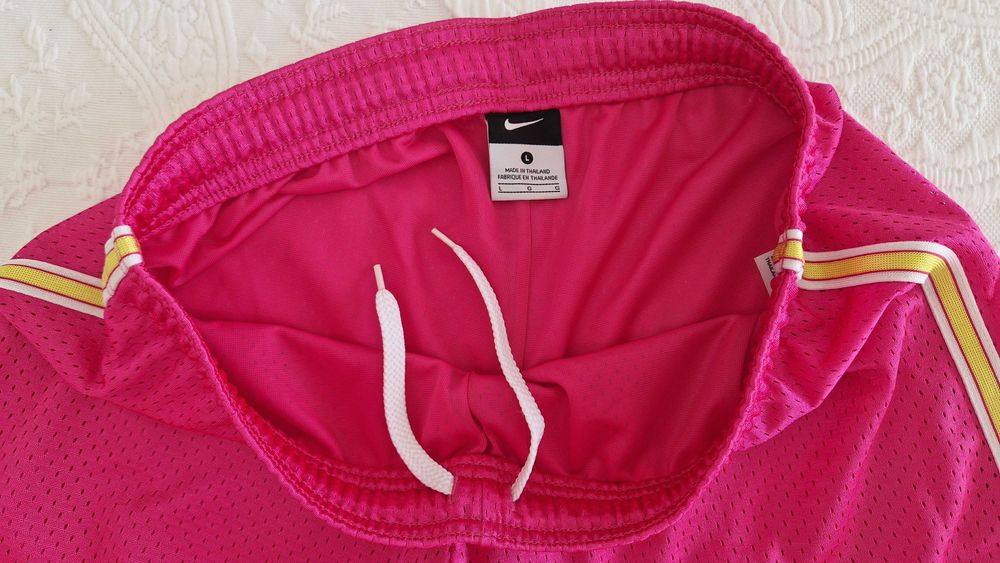Calções Nike rosa, tamanho L