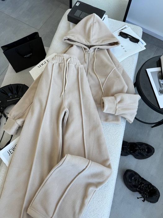 Теплый стильный костюм женский флисовый р.42-48