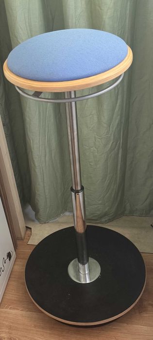 Stołek, hoker ergonomiczny