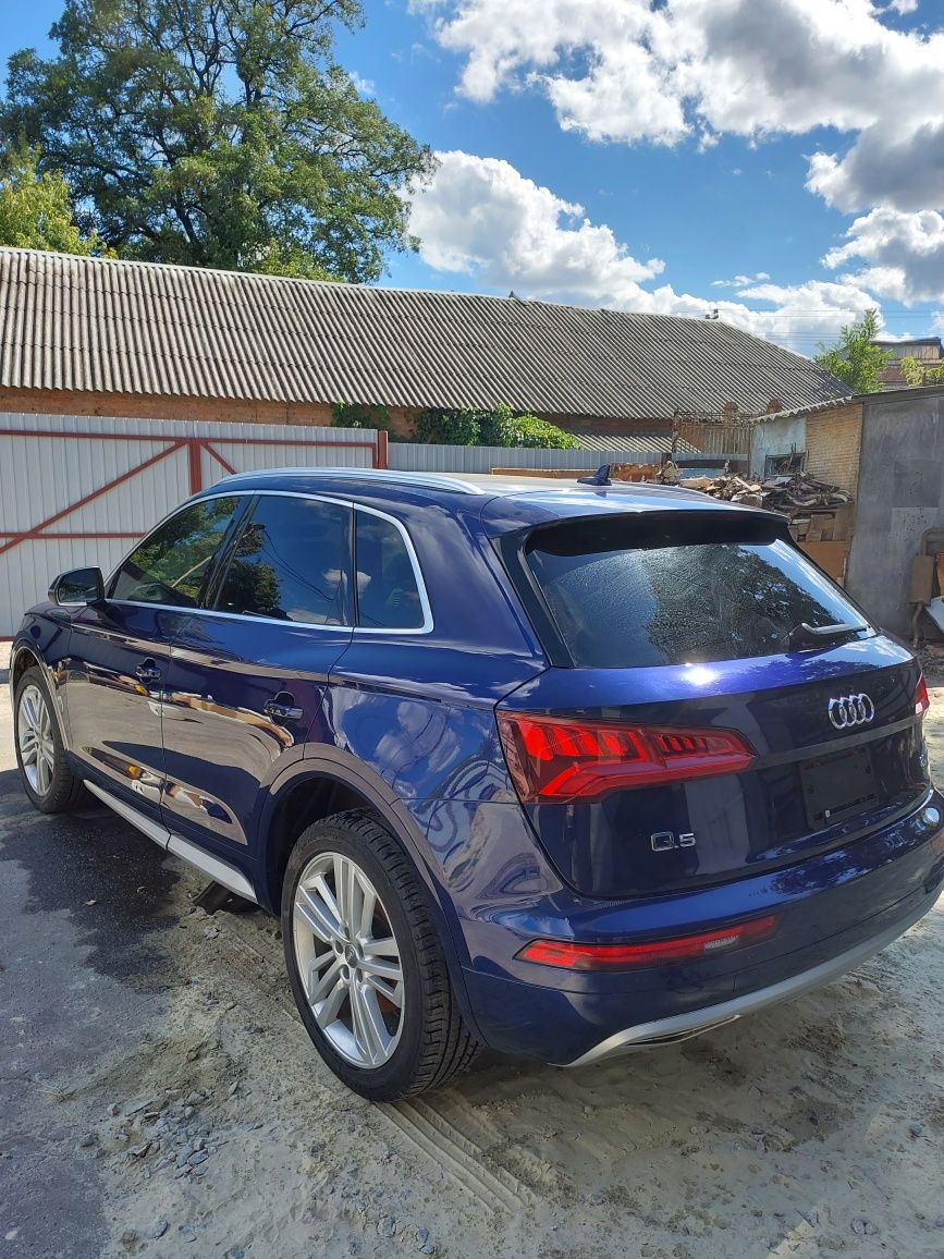 Разборка Audi Q5 80А 2018 2.0 Quattro Колір LX5H