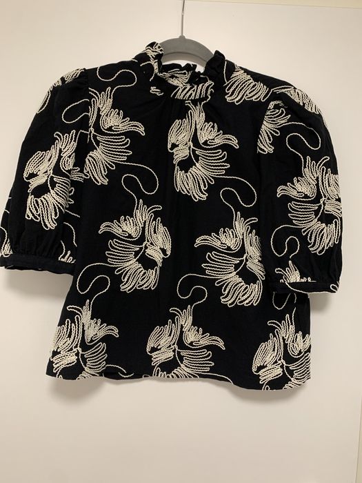 Блуза сорочка із вишивкою Zara