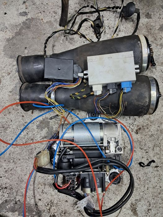 BMW E39 М57  Плевмоподушки з компресером