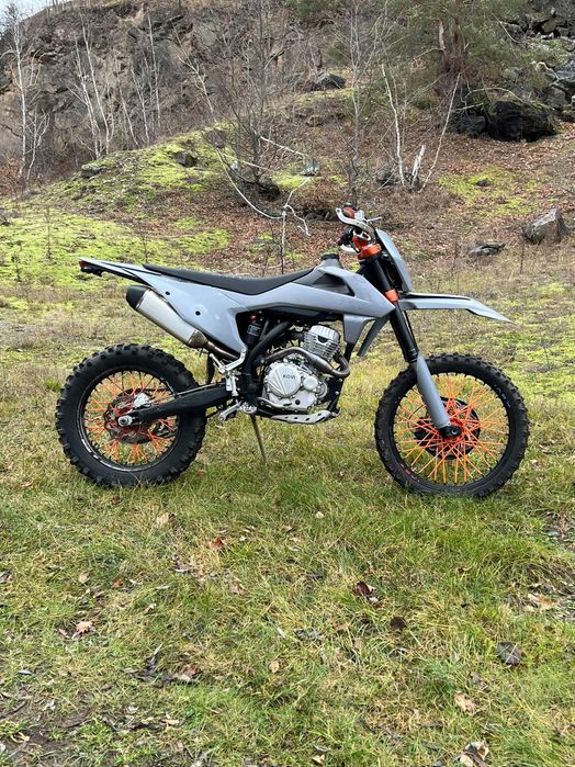 Продам кові адванс 250