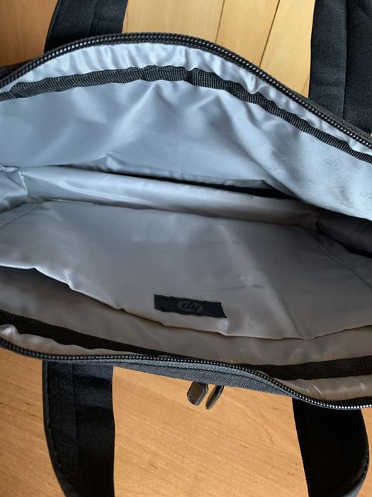 Сумка фірмена”hp”для ноутбука на 15.6дюймів розміри40*30*5см