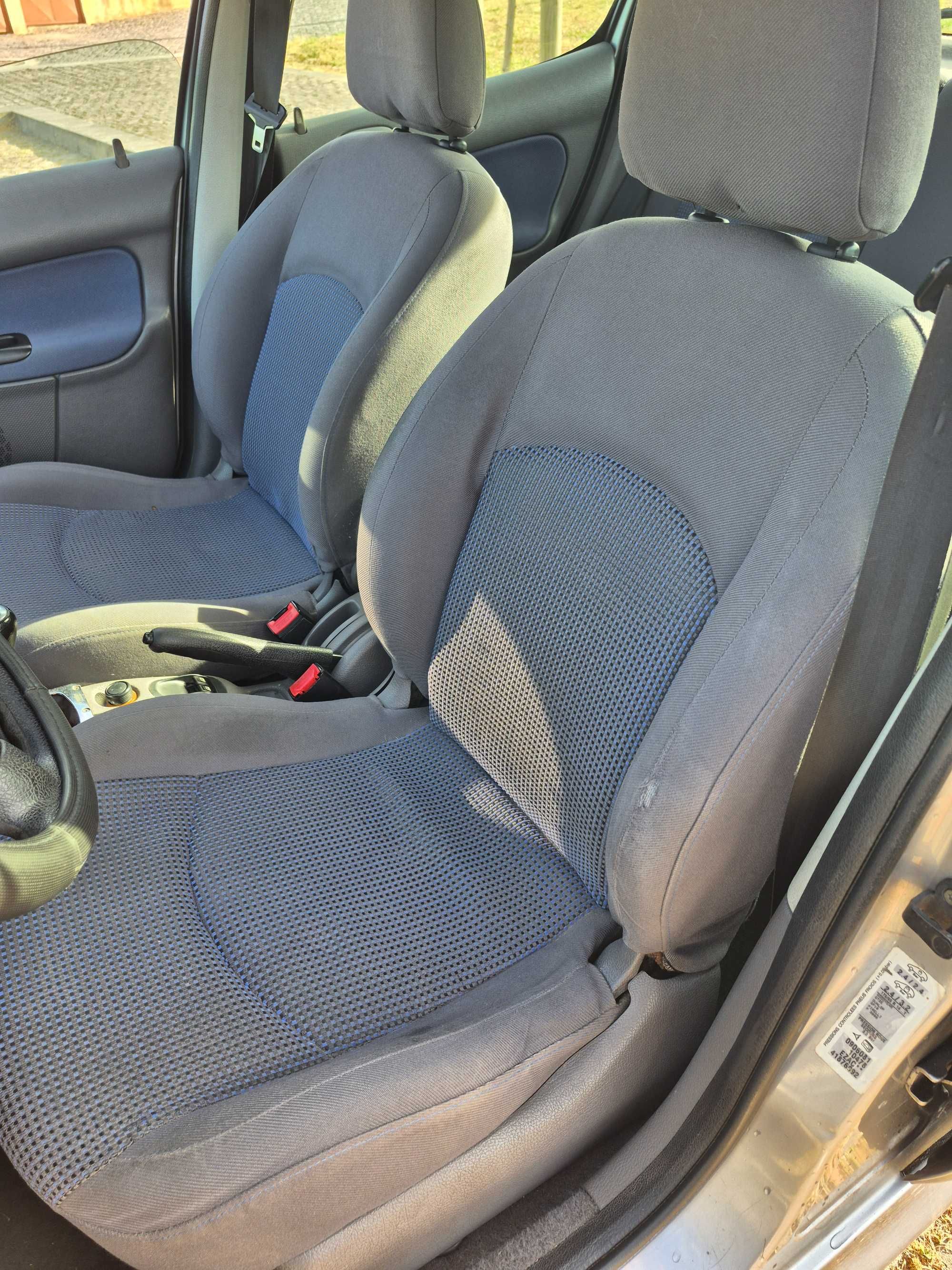 Peugeot 206 1.1 gasolina