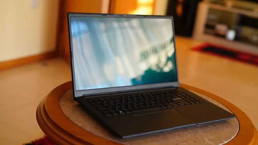 Asus VivoBook Pro 15 OLED M6500 15.6" | Ryzen 9 | 1 TB