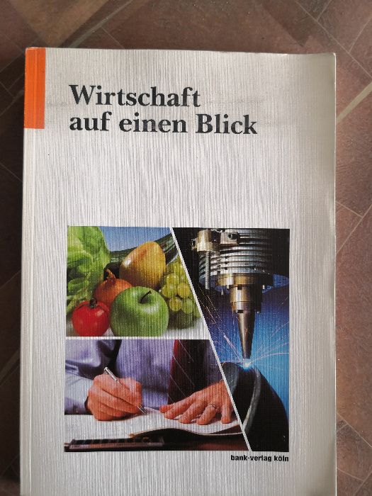 Економіка, фінанси, також на англійській/німецькій мові