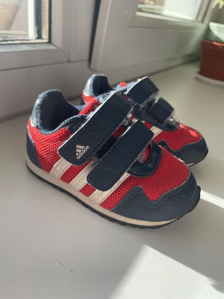 Кросівки дитячі Adidas