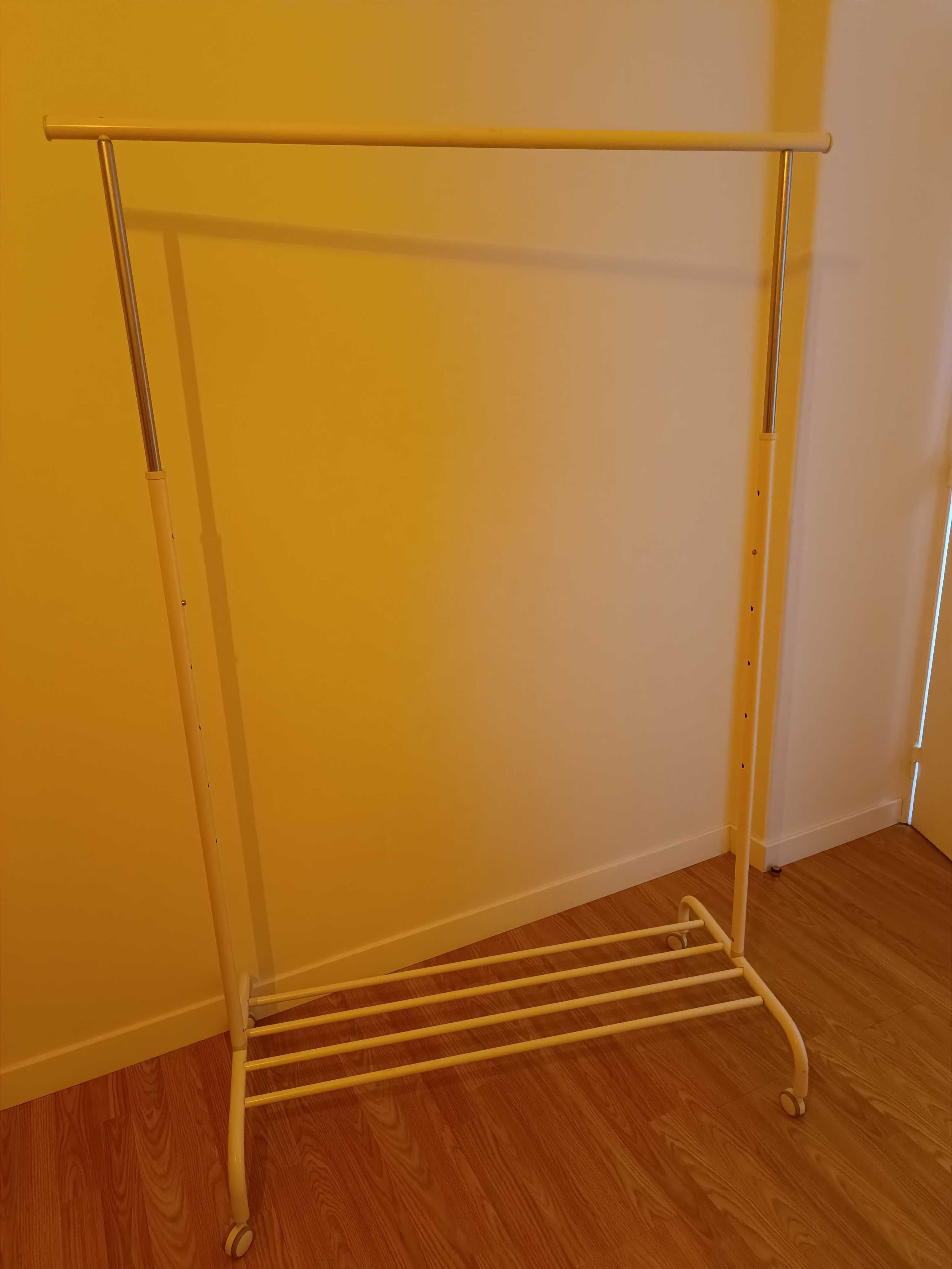 Suporte para cabides RIGGA da Ikea