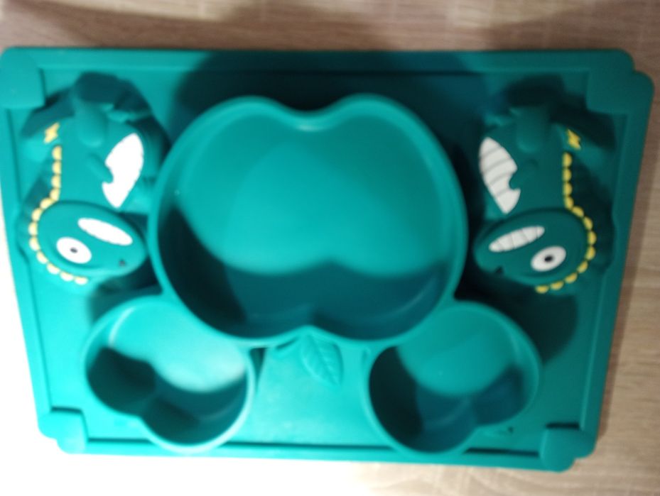 Silikonowy talerzyk niemowlęcy