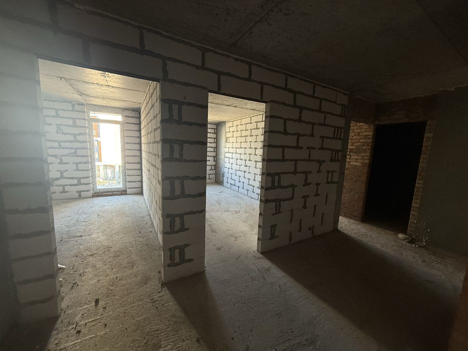 Продаж 2 кімнаної квартири 67,37 м2