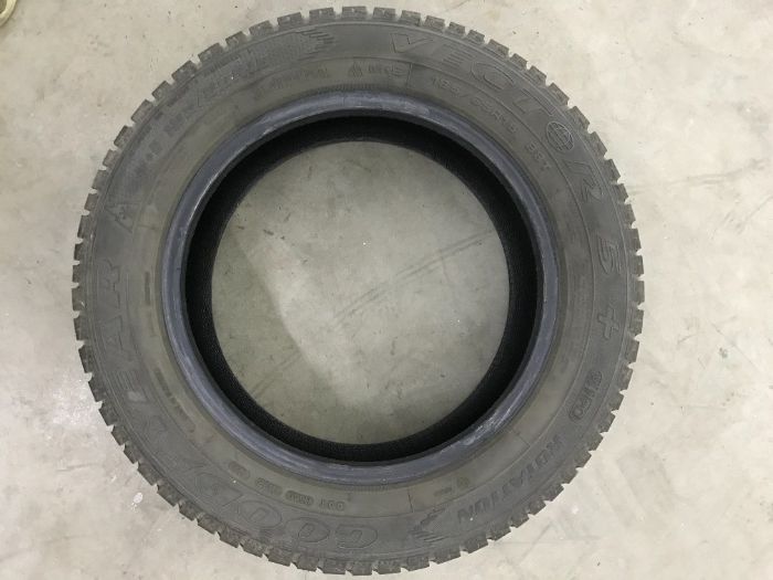 Goodyear Vector 5+ 185/65R15 88T M+S Nr 191