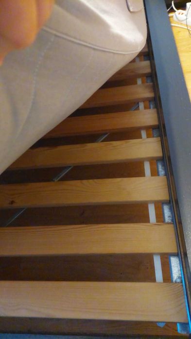 Cama IKEA MALM Preta 1,60m x 2,00m com estrado e colchão