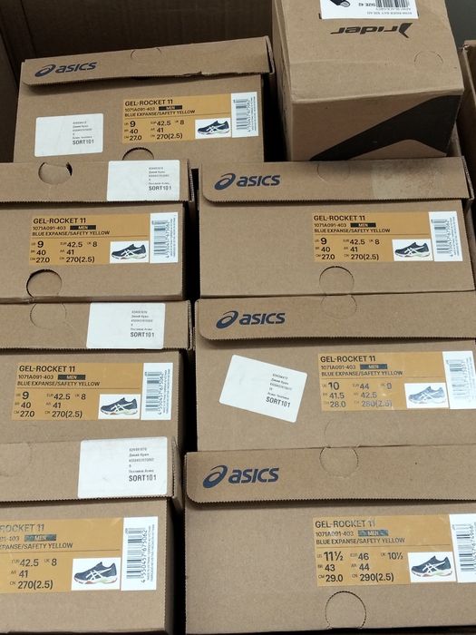 Кросівки для  волейболу asics різні моделі з 39 по 48 р