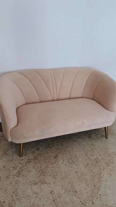Sofa cor de rosa veludo
