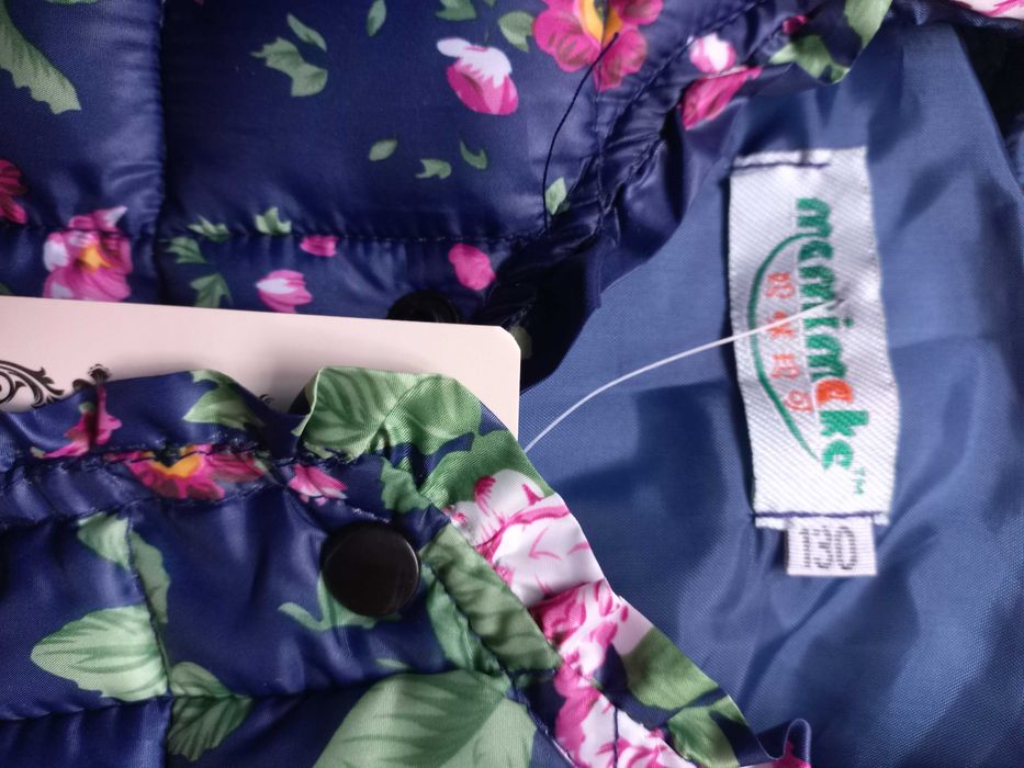 Безрукавка для дівчинки