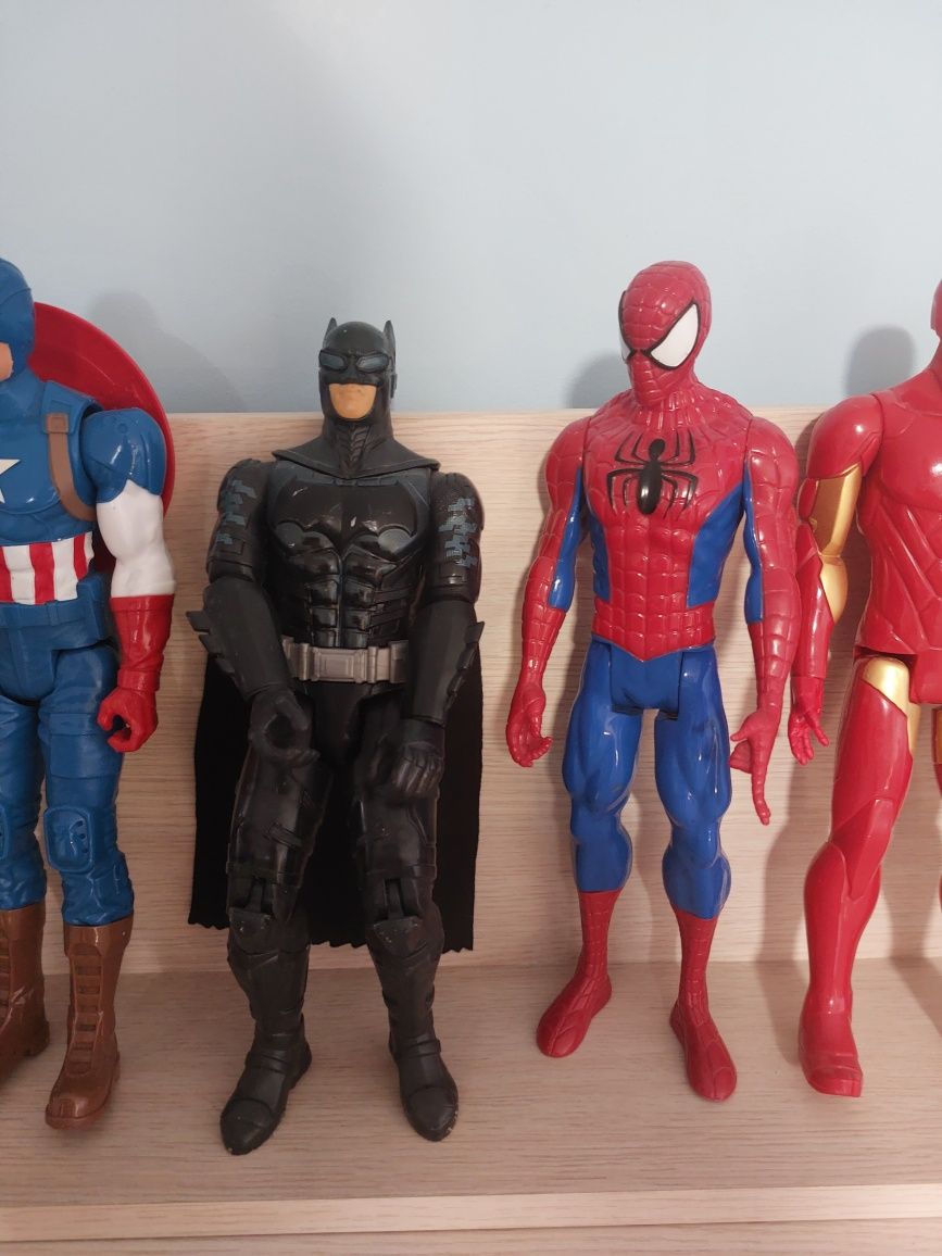 Figurki Super hero hulk torn batman Iron man czarna pantera