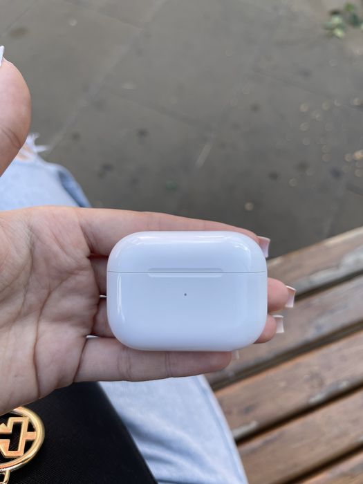 Кейс на AirPodsPro б/у