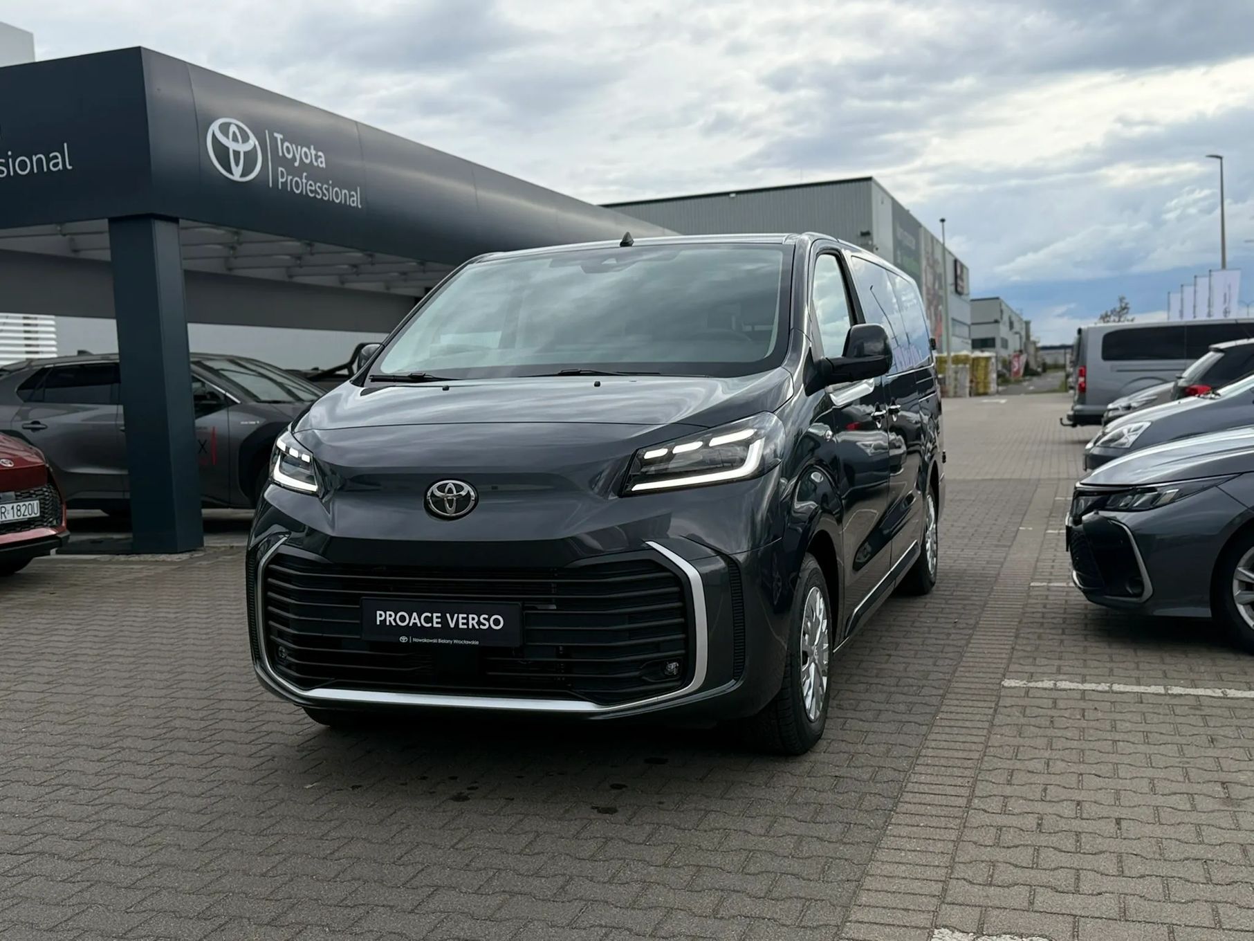 Toyota Proace Verso Long Business | 2.0 144KM MT6 | OD RĘKI | POLIFTOWY