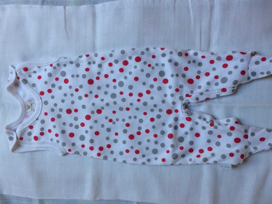 Śpiochy, groszki, kropeczki, rozm. 62, 100% bawełna