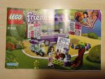 LEGO friends 41332 stoisko z rysunkami Emmy