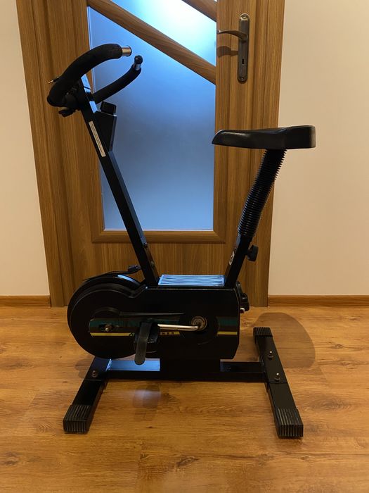 Rower stacjonarny czarny