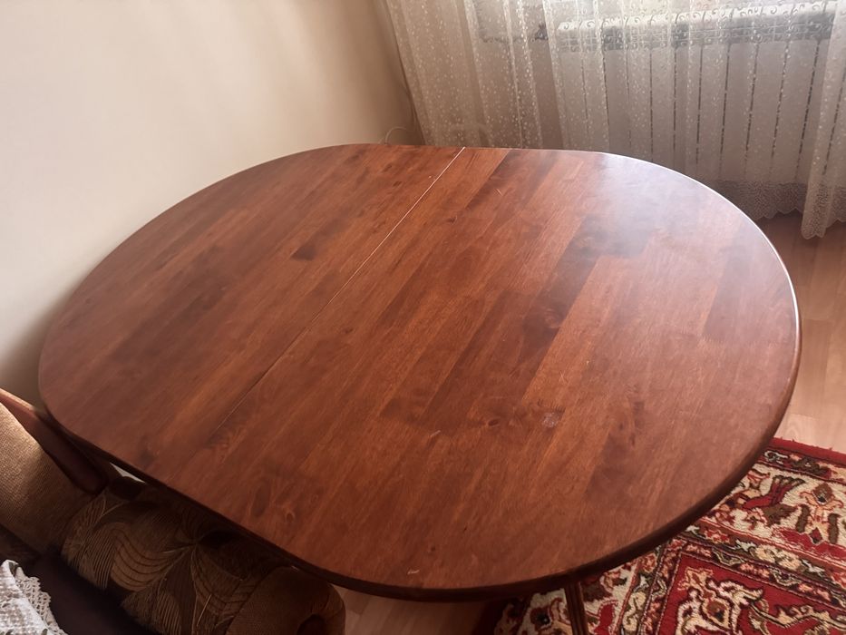 Стіл для свят, обідів