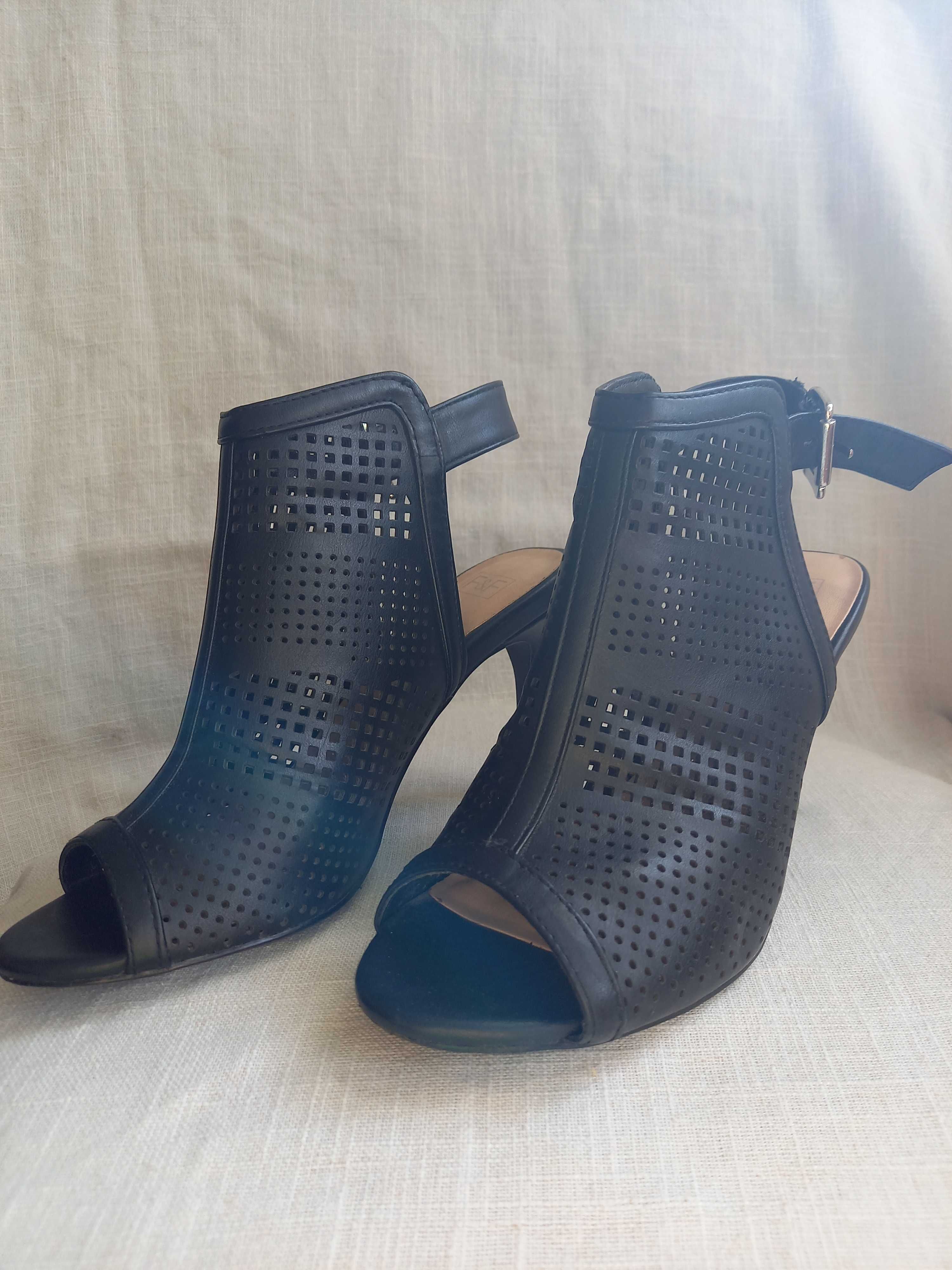 Buty rozmiar 36/37