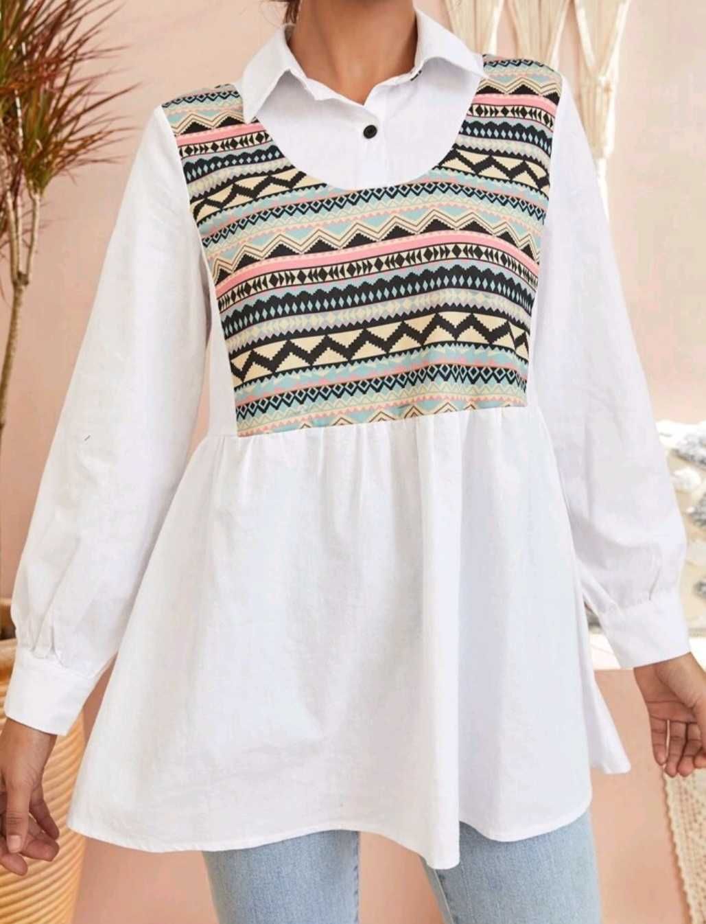 Blusa Branca com Padrão