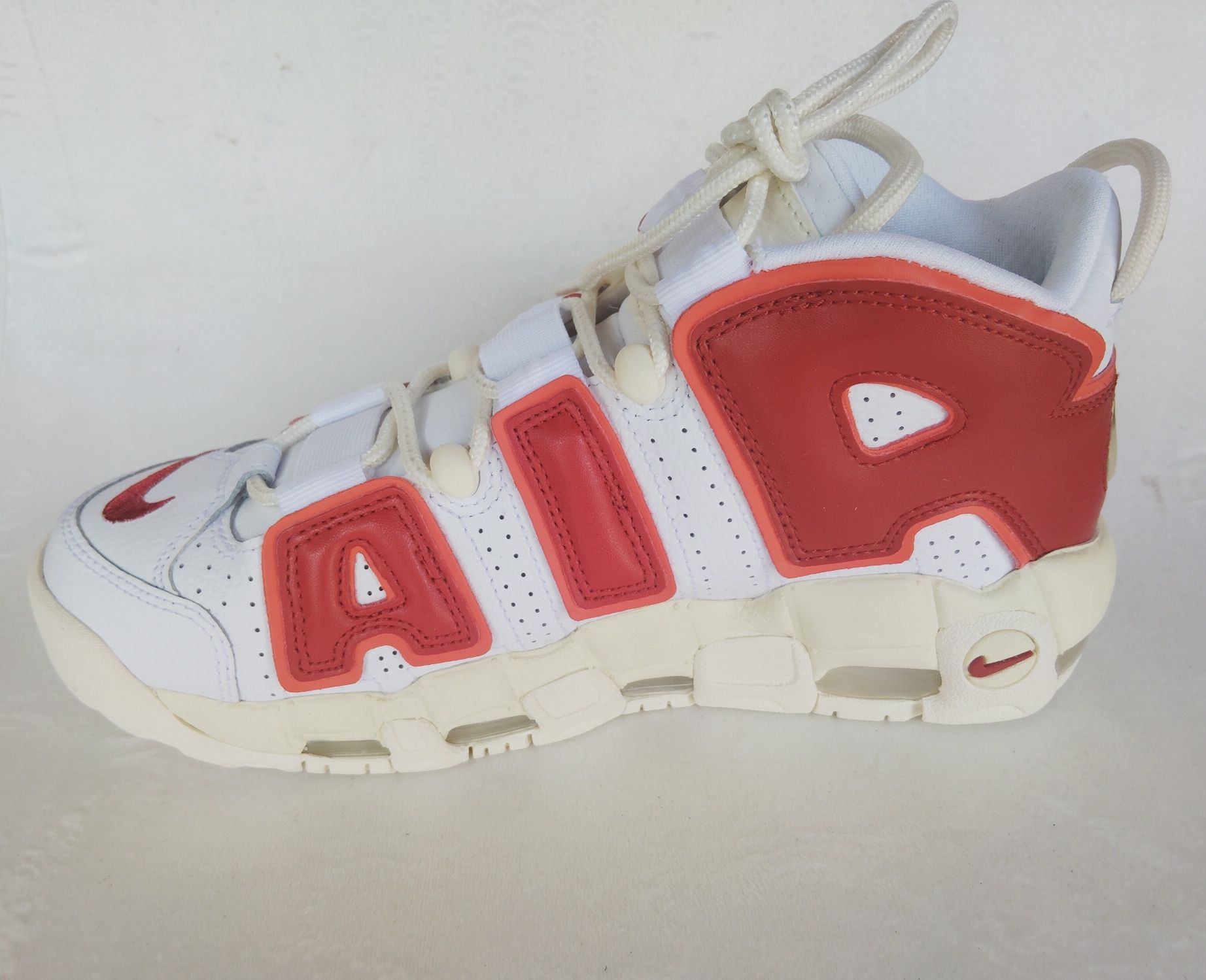Nike Air More Umtempo 40