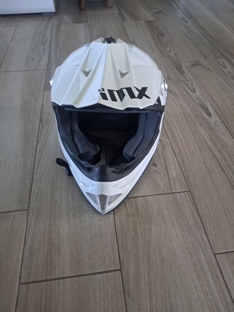 Kask dla dziecka na hulajnoge,  motor