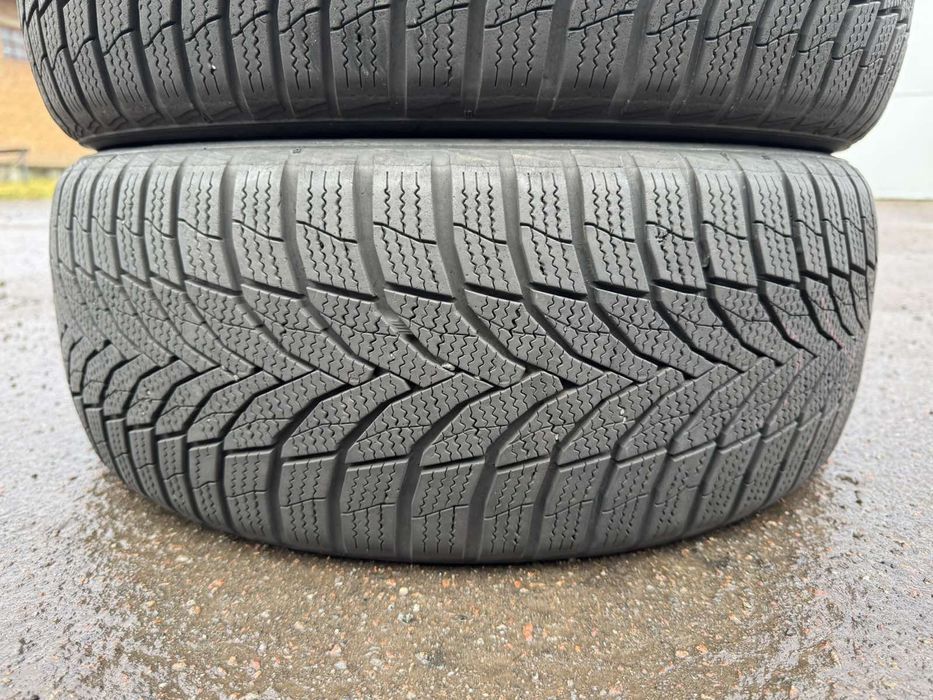 Майже нові зимові шини Nexen 215/55 R16