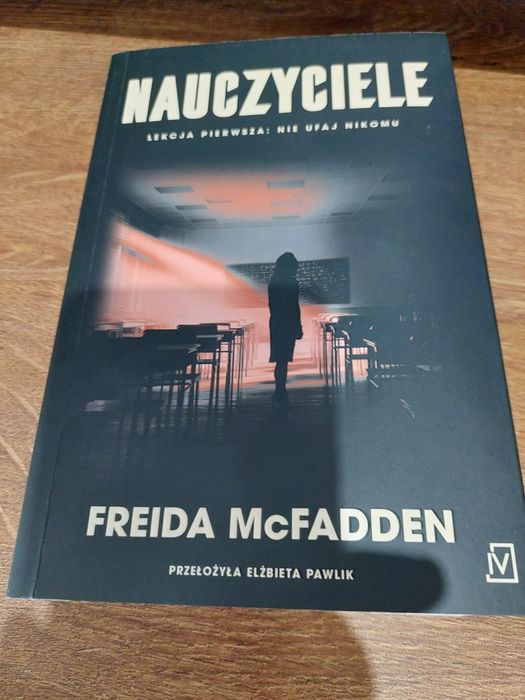 Freida McFadden " Nauczyciele "