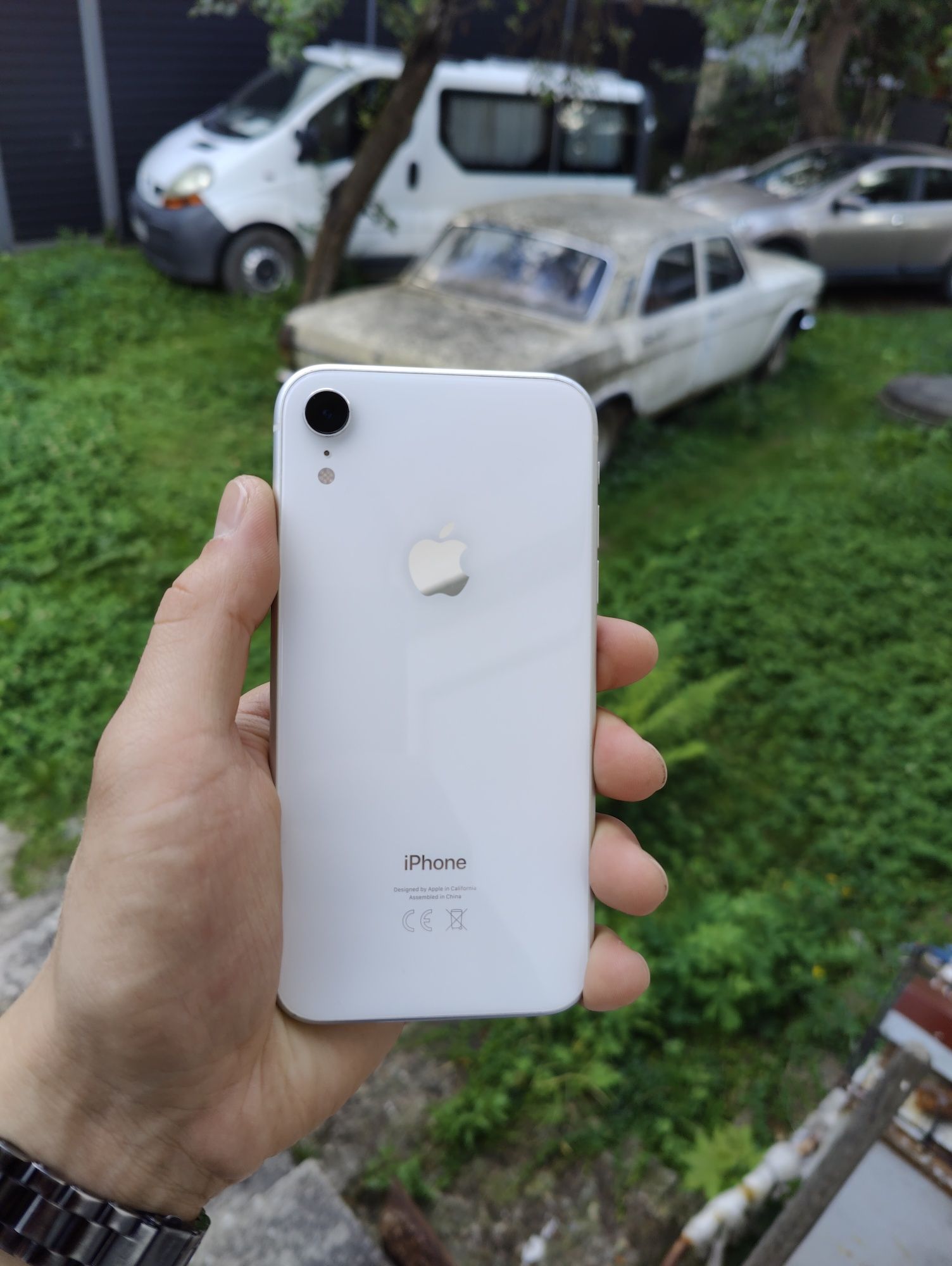 iPhone XR 64gb АКБ 80% Neverlock White
