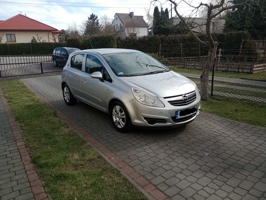 Opel Corsa D 1.2 BENZYNA Klima 5d bogata wersja zarejestrowany 2007