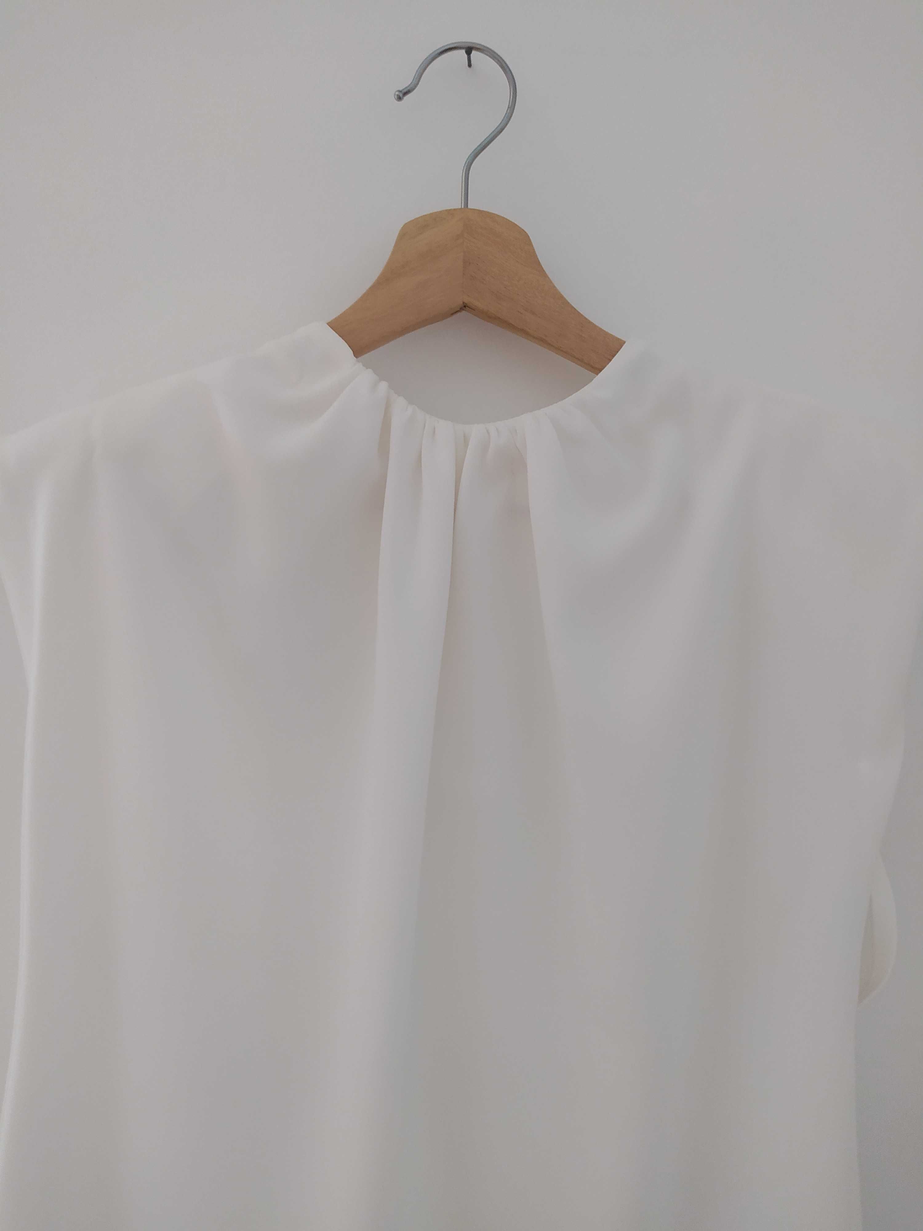Blusa Zara tamanho M NOVA com etiqueta