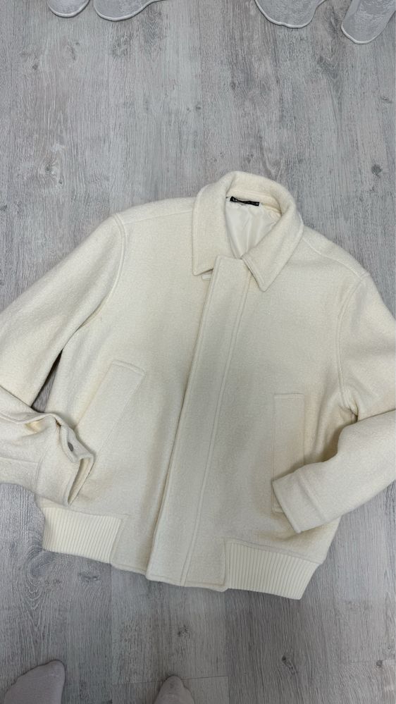 Мужской бомбер Zara