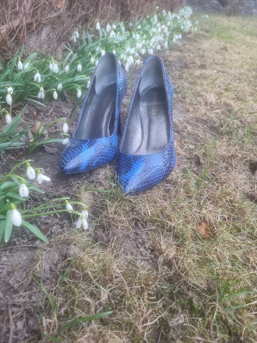 Вишукані шкіряні туфлі