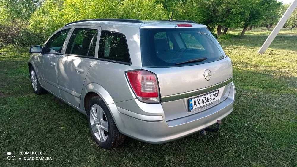 Opel Astra H в отчилчном состоянии