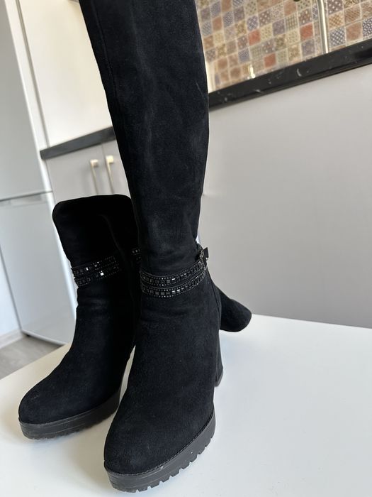 Чорні Зимові ботфорти Lady Marcia із натурального замшу на каблуку,