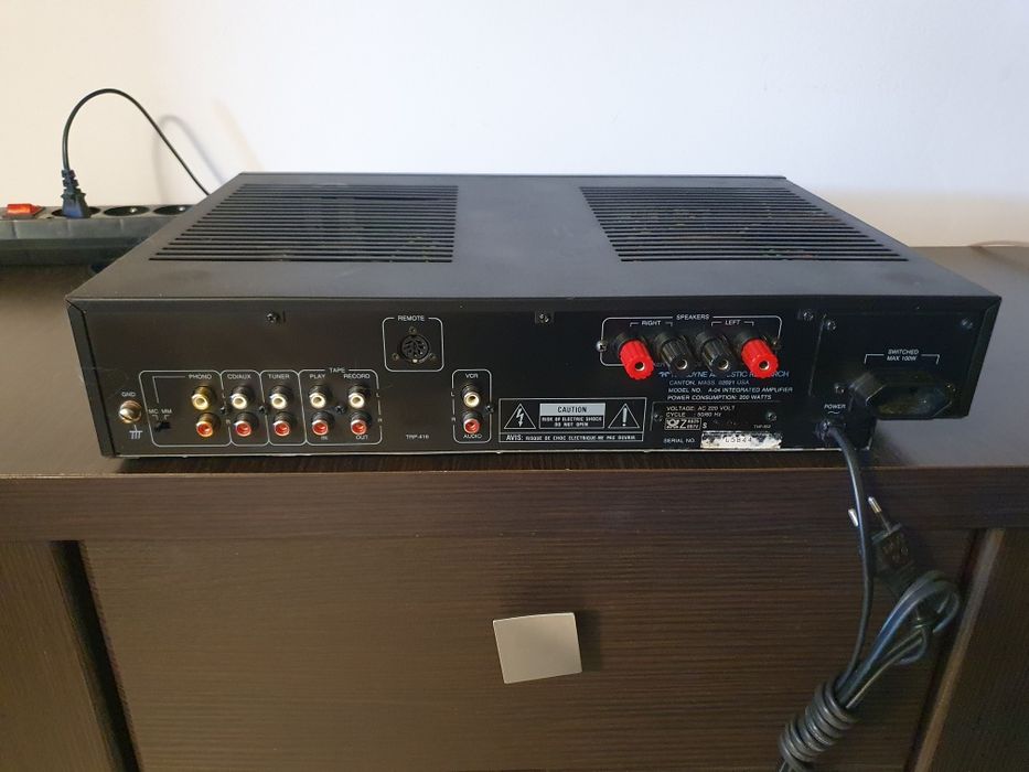 Acoustic research wzmacniacz stereo